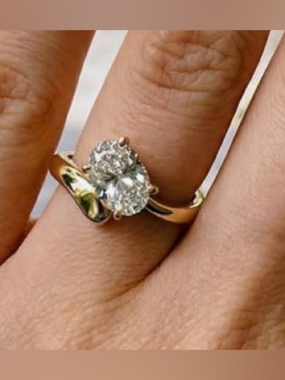 Stunning Vintage 18KT Gold Vermeil 2CT White Sapphire Wave Ring size 9